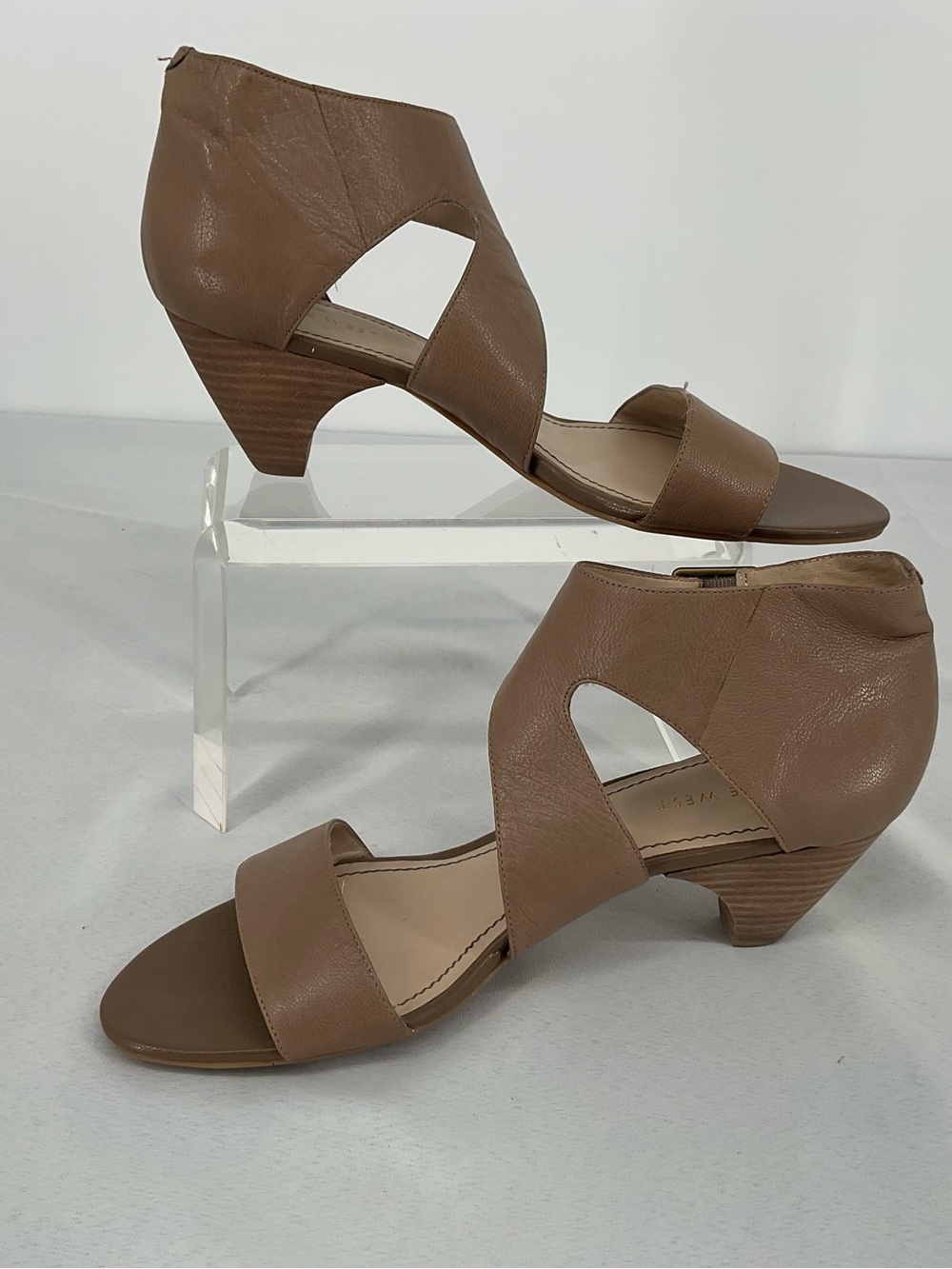 Nine West Women’s Taupe Cutout Leather Sandals Ankle Strap Size 9